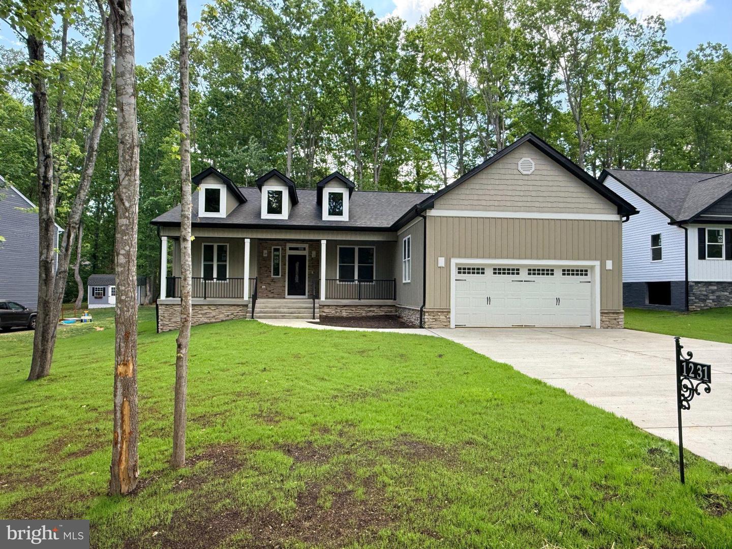 1231 Lakeview Pkwy — photo