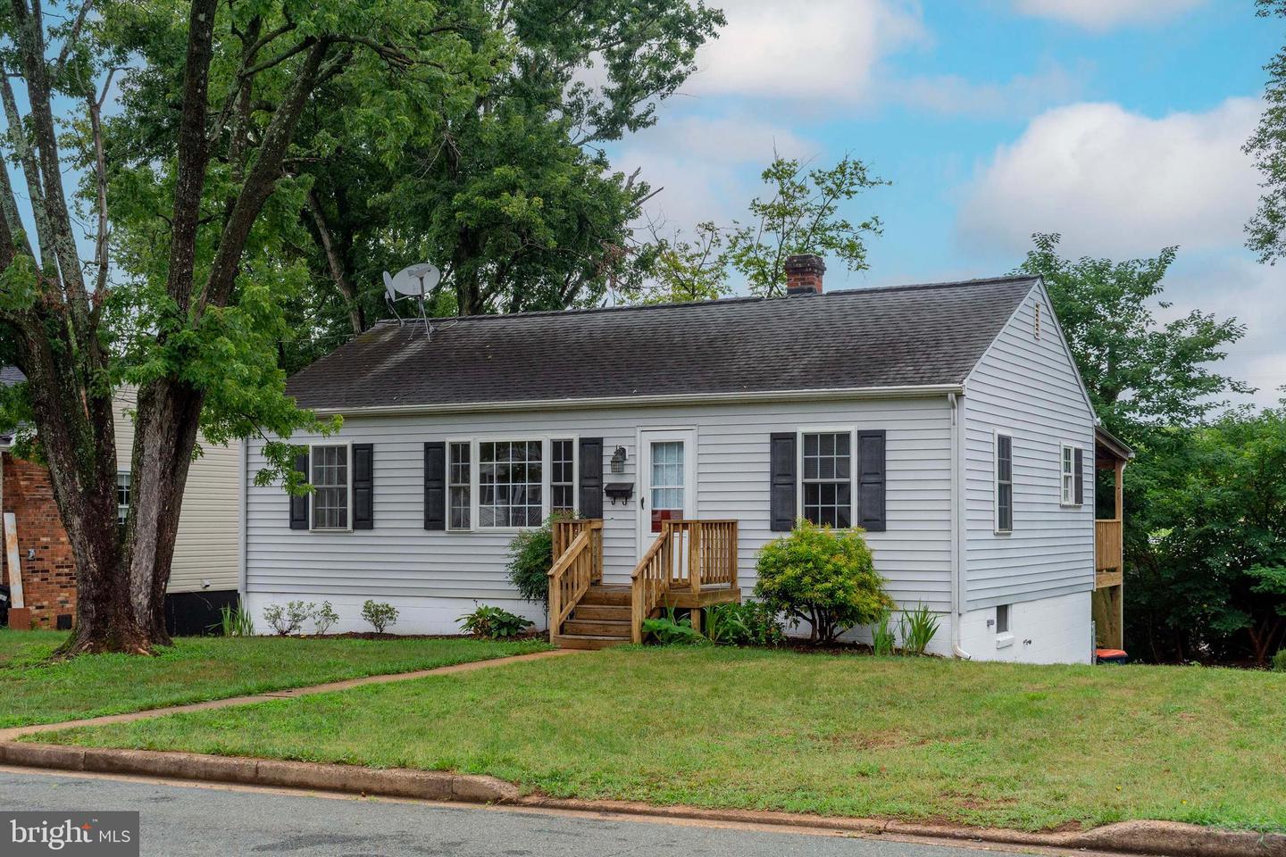 358 Williams Dr — photo