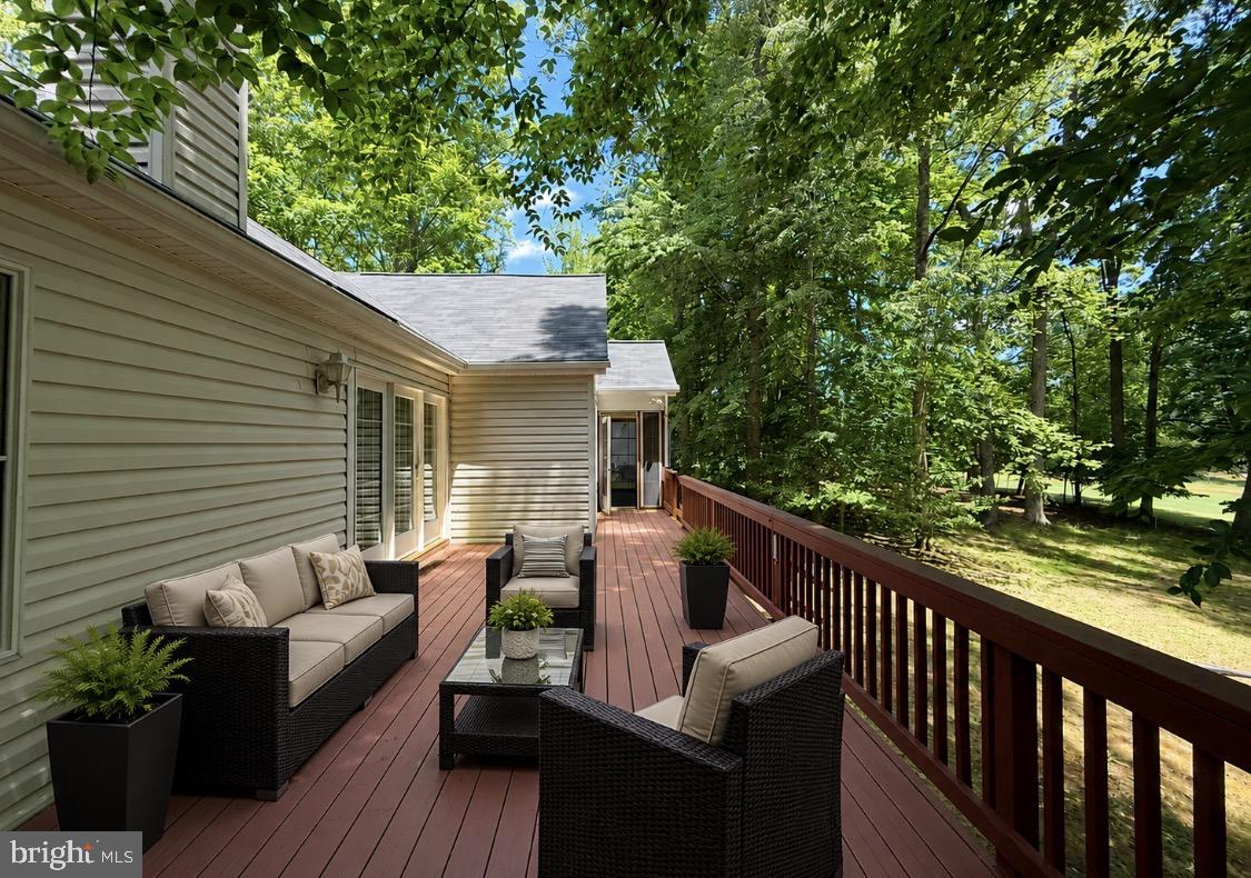 421 BIRDIE ROAD, LOCUST GROVE VA 22508 — photo 2