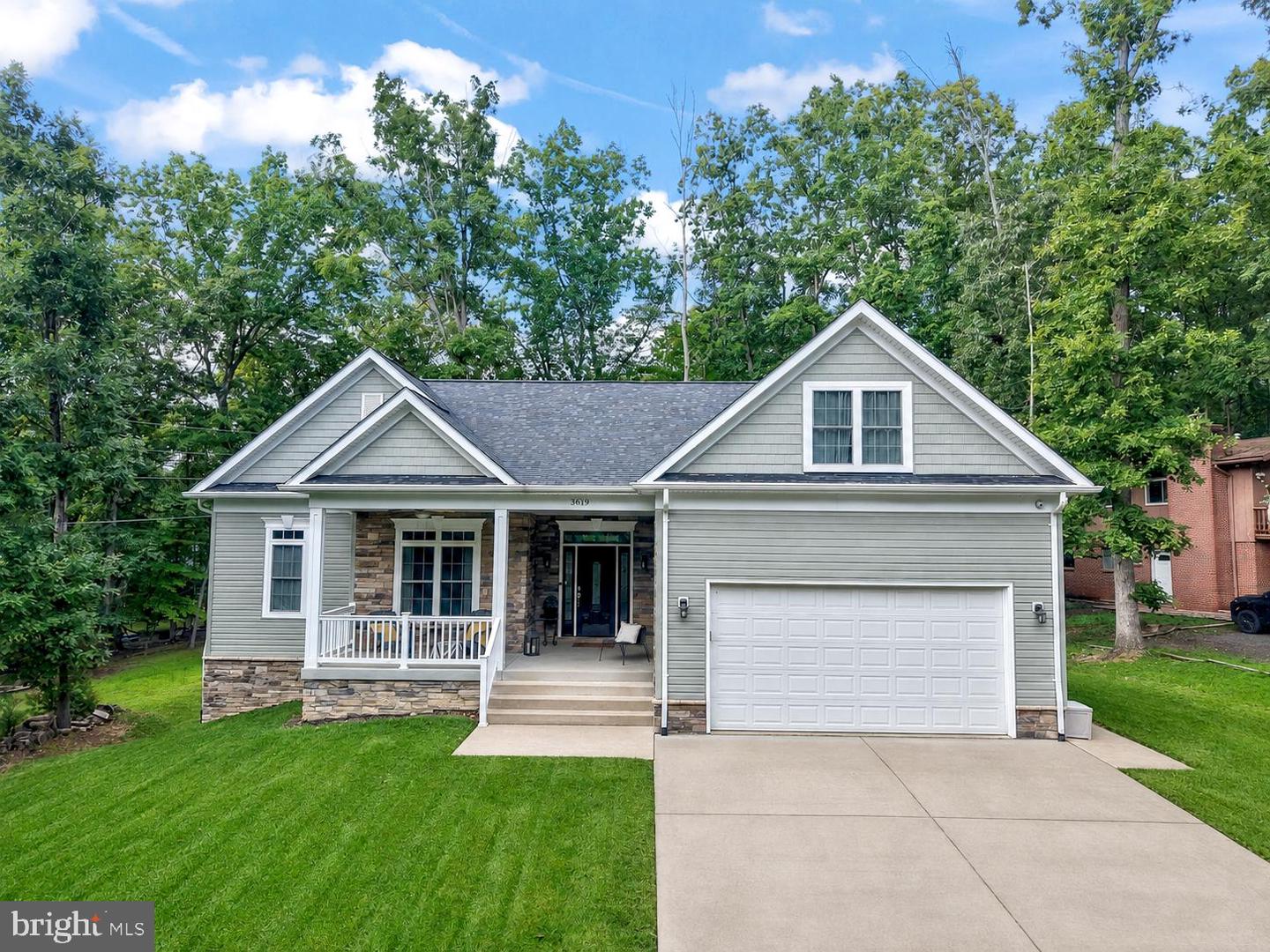 3619 Lakeview Pkwy — photo