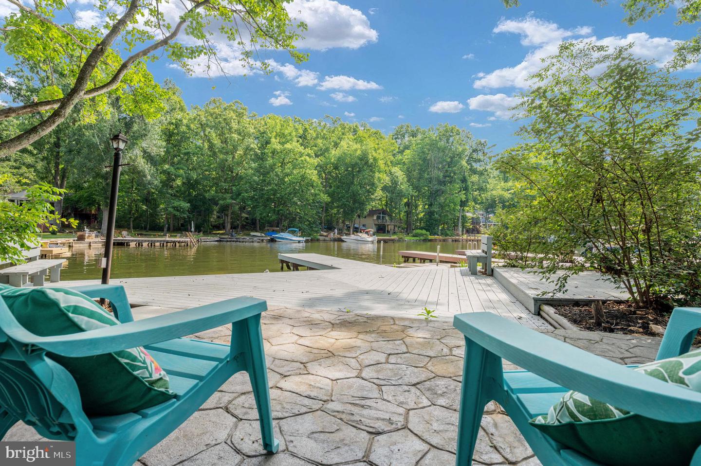103 Hillside Dr — photo