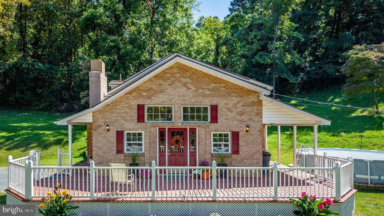 279 Helms Rd — photo