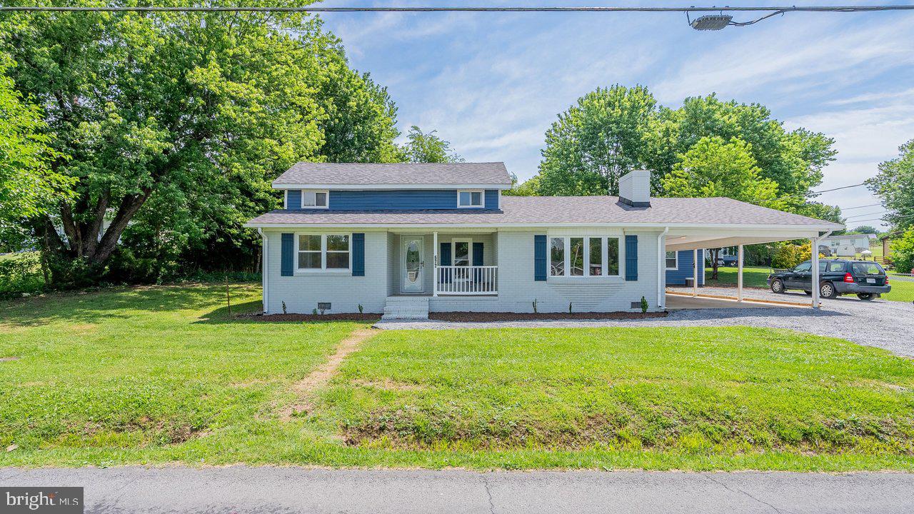 577 Pond Ave — photo