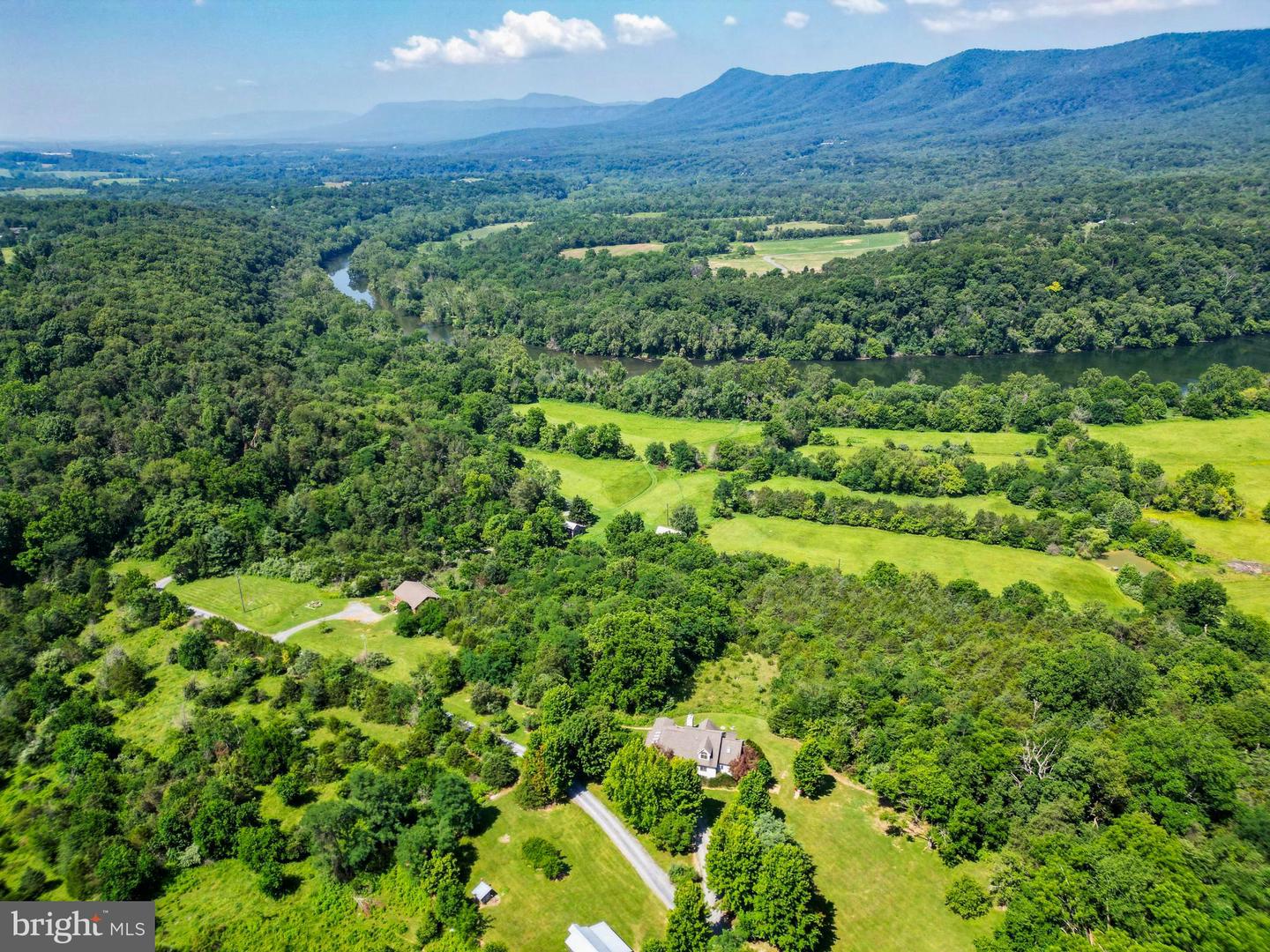 522 Star View Lane, Rileyville, VA 22650 — photo 2
