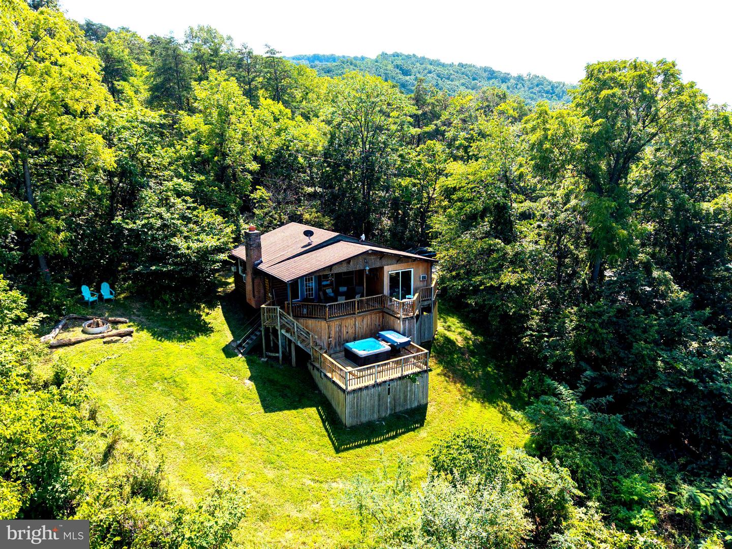 631 Overlook Dr — photo