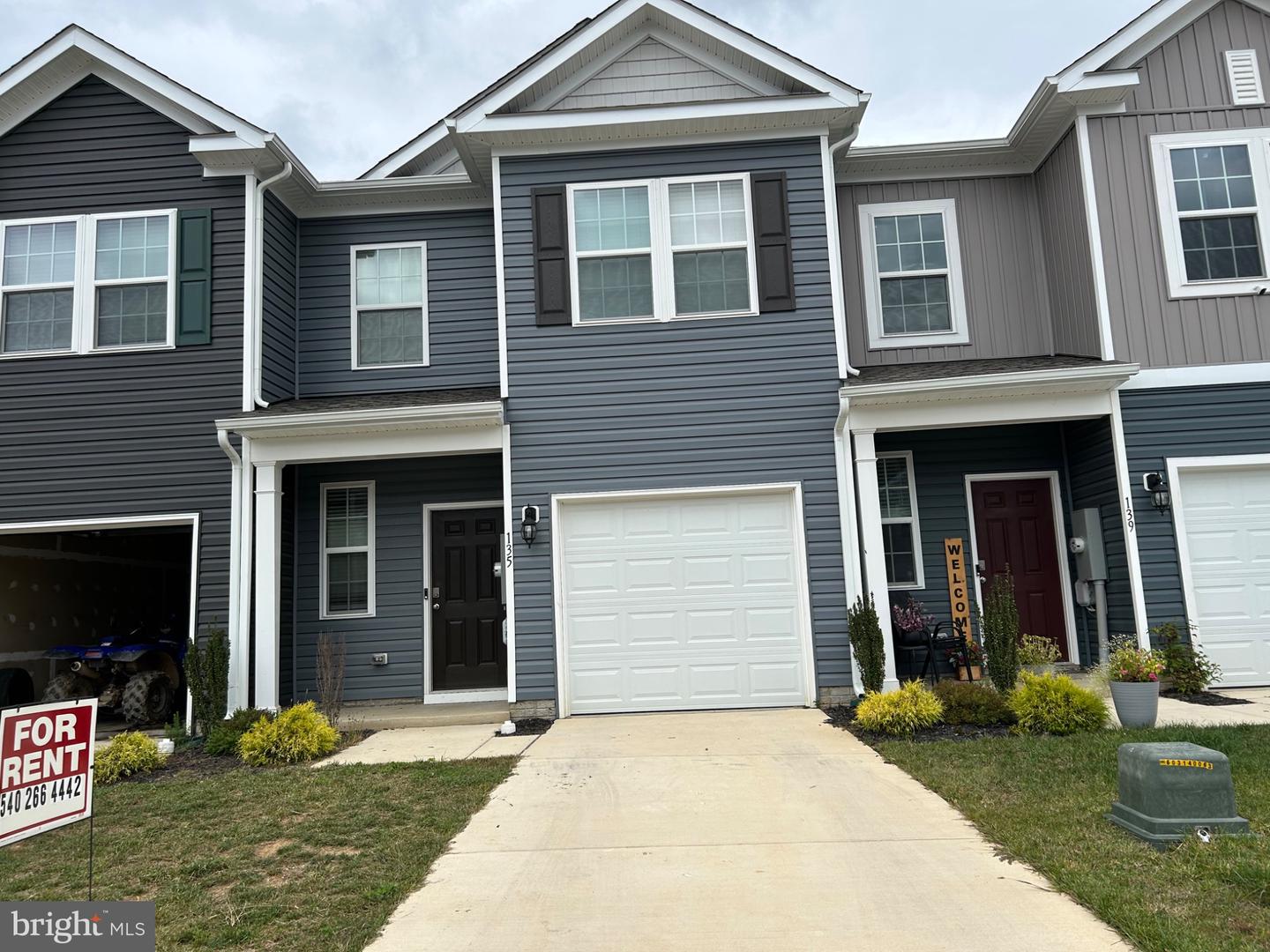 131 Rae Ct — photo