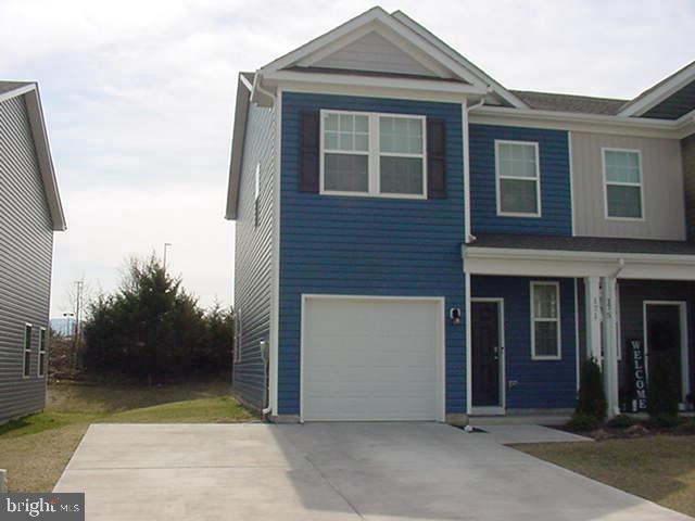171 College Dr — photo