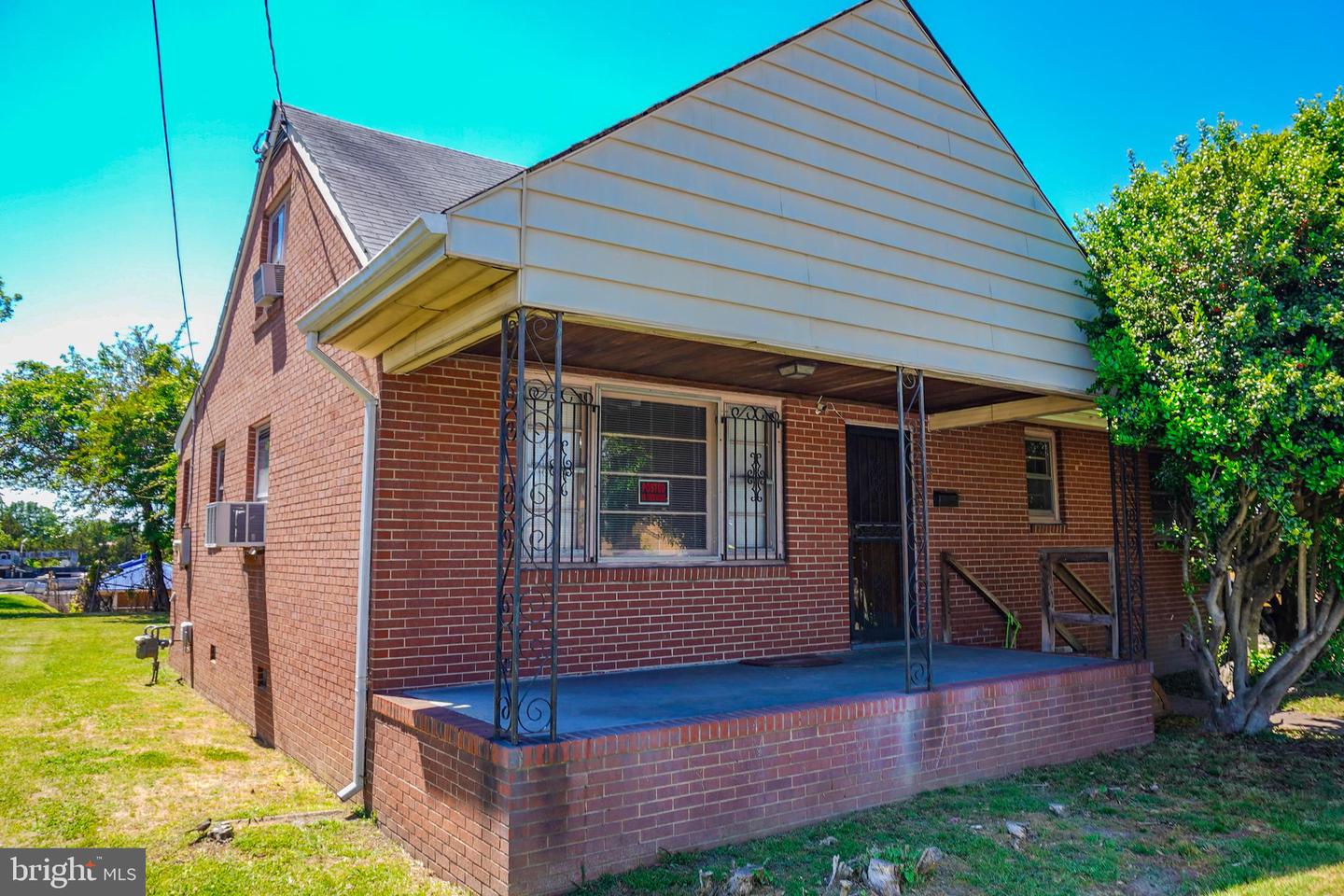 18 S Little Church St — photo