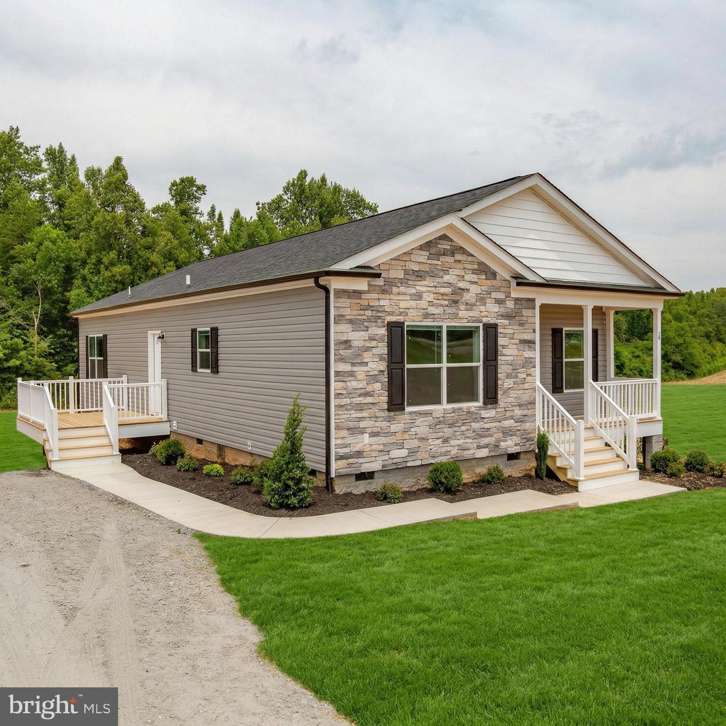 967 Levi Rd — photo
