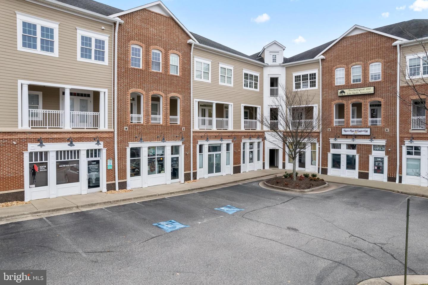 13885 Hedgewood Dr #133 — photo