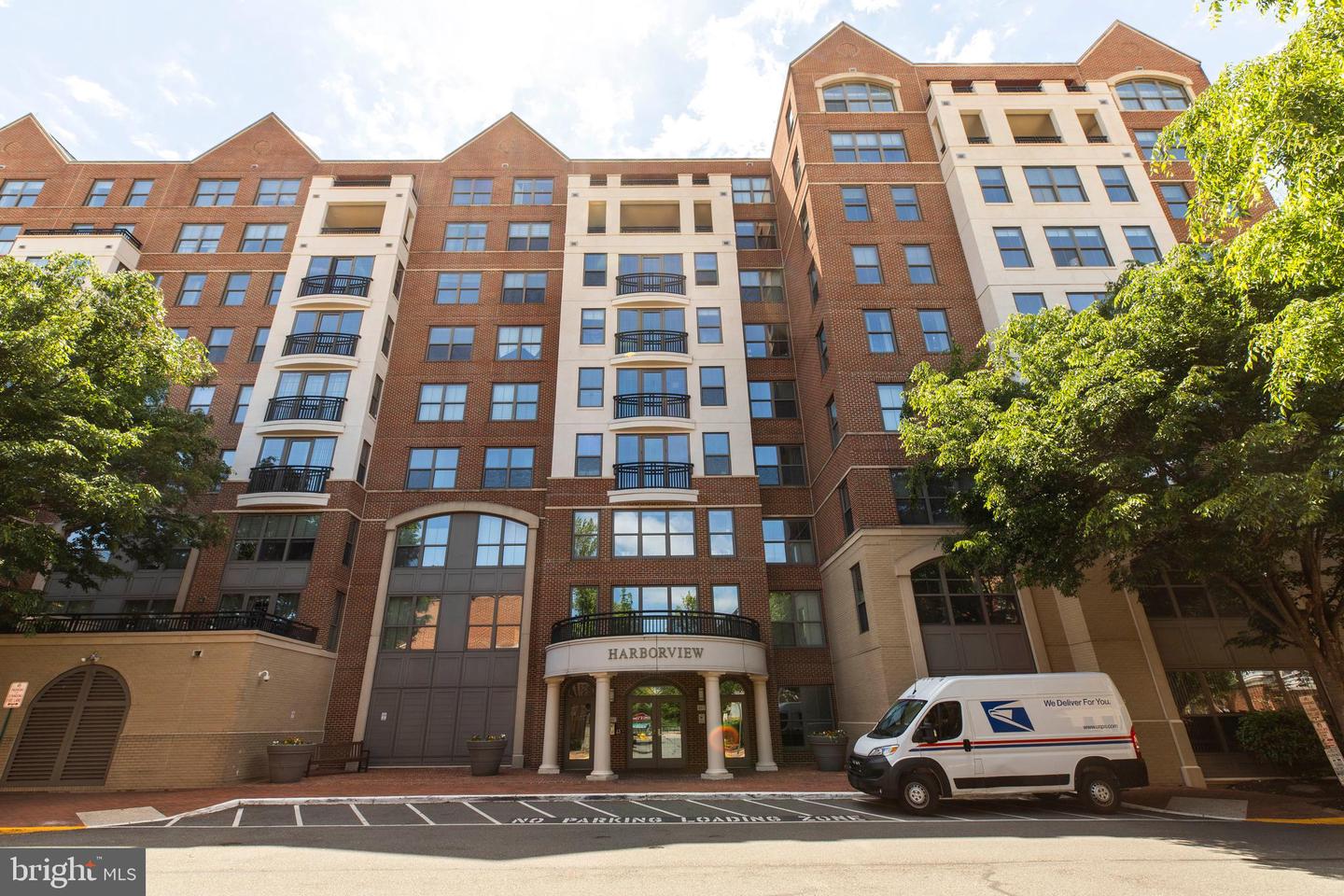 485 Harbor Side St #100 — photo