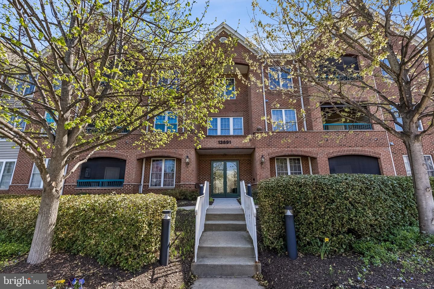 13891 Chelmsford Dr #110 — photo