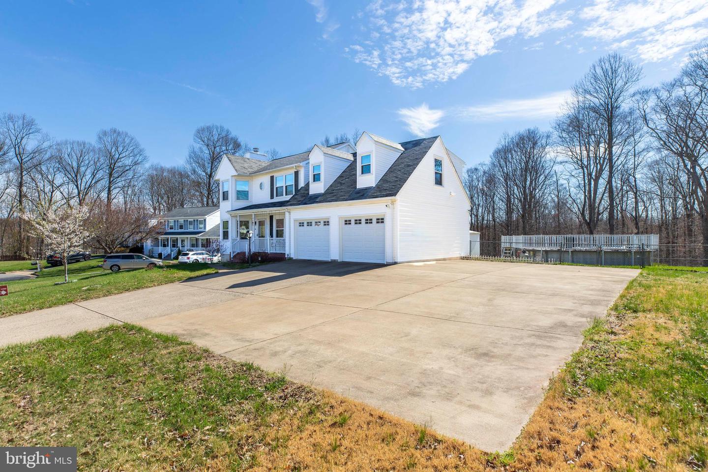 13931 Ruler Ct — photo