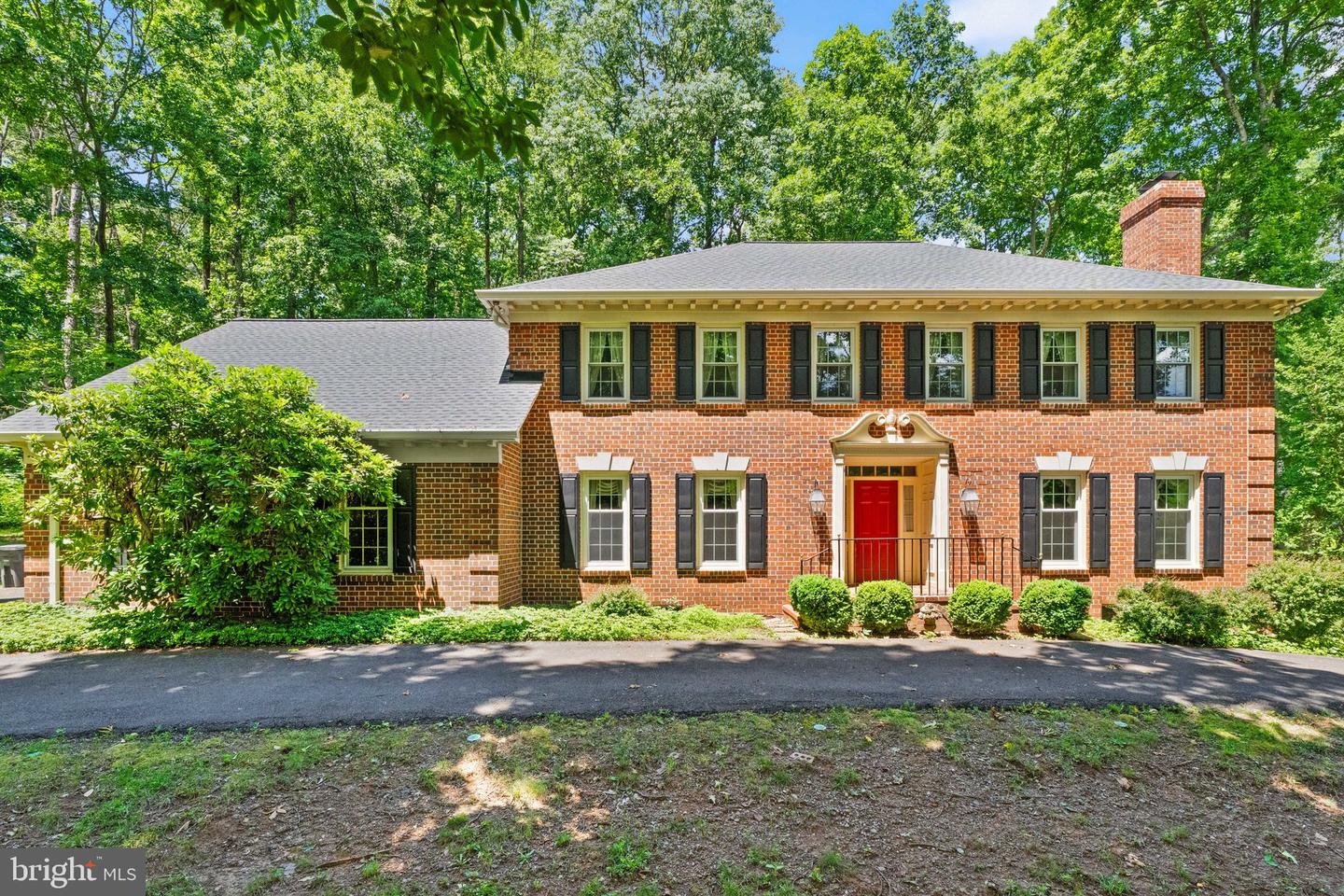 4560 Lynn Forest Dr — photo