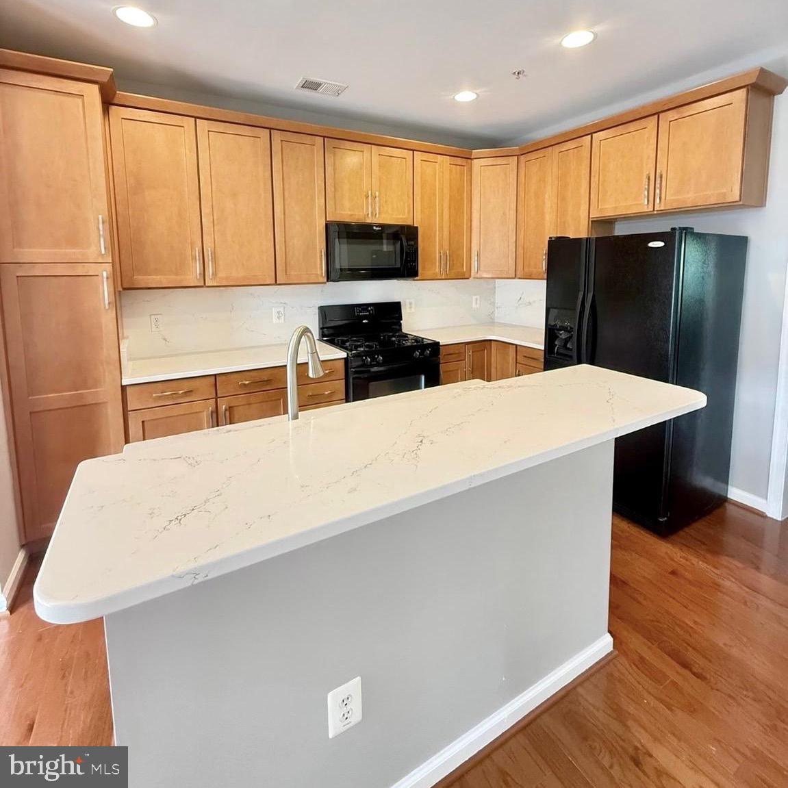 14571 Marlow St — photo