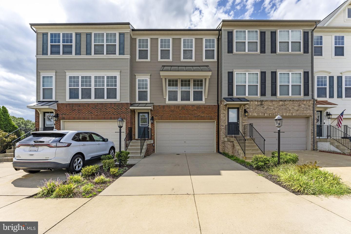 9222 Dawkins Crest Cir — photo