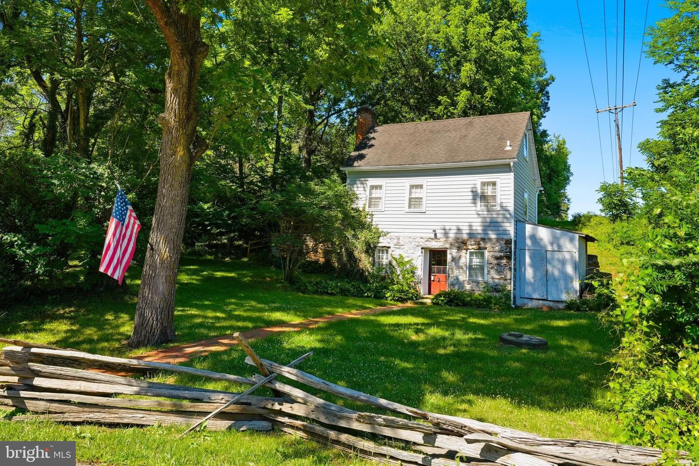 8200 Buckland Mill Rd — photo