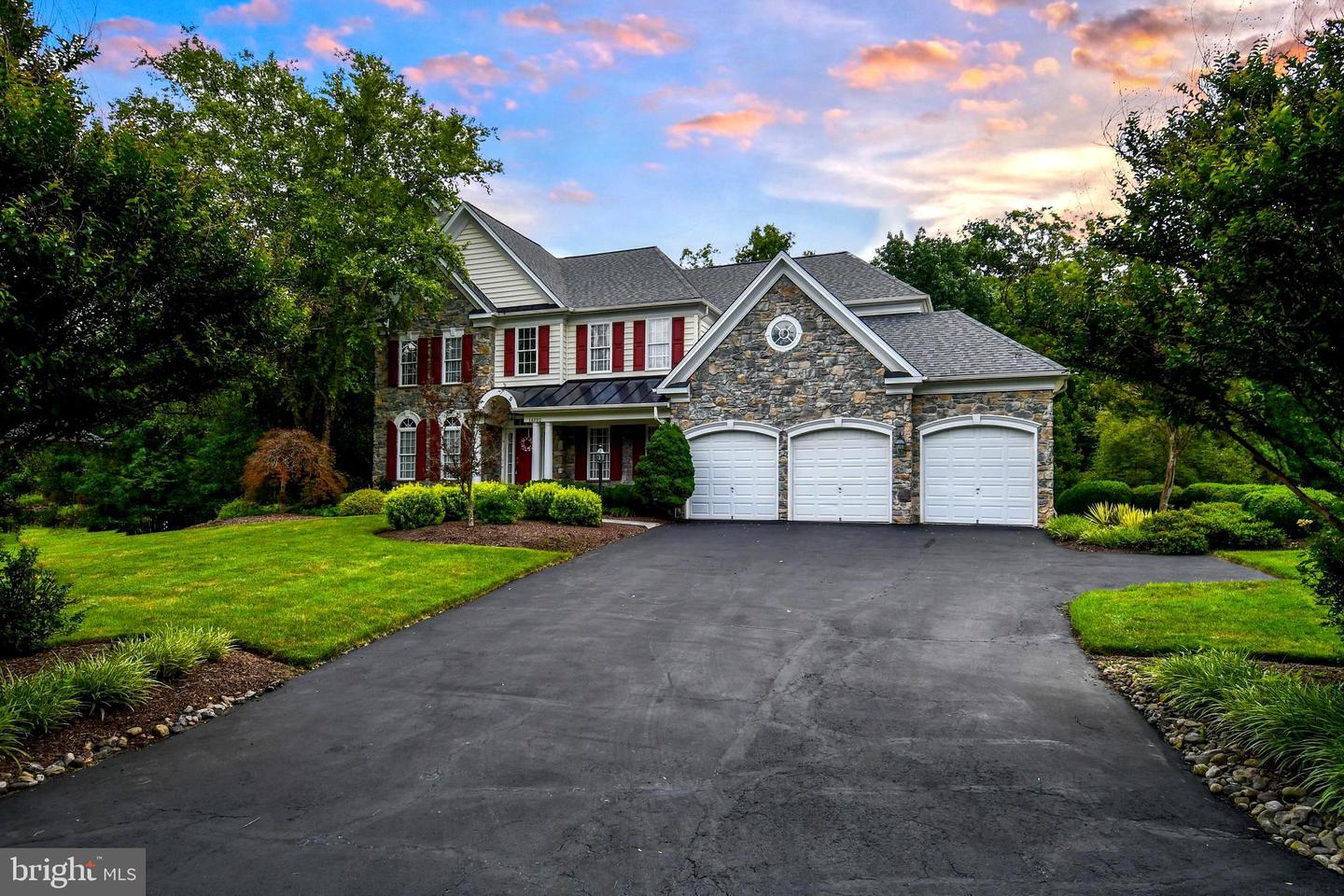 14093 Burnley Glen Ct — photo