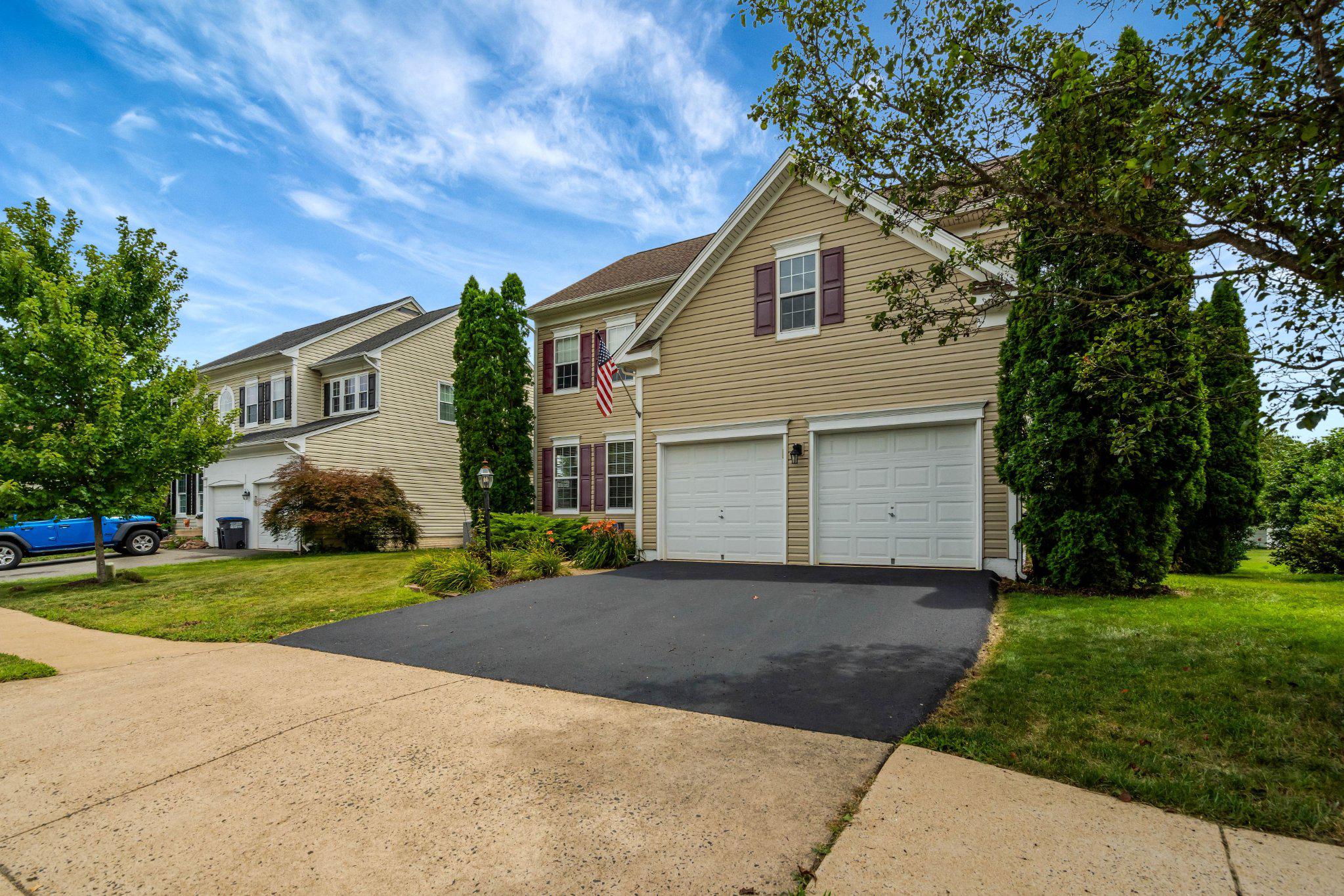 10019 Naughton Ct — photo
