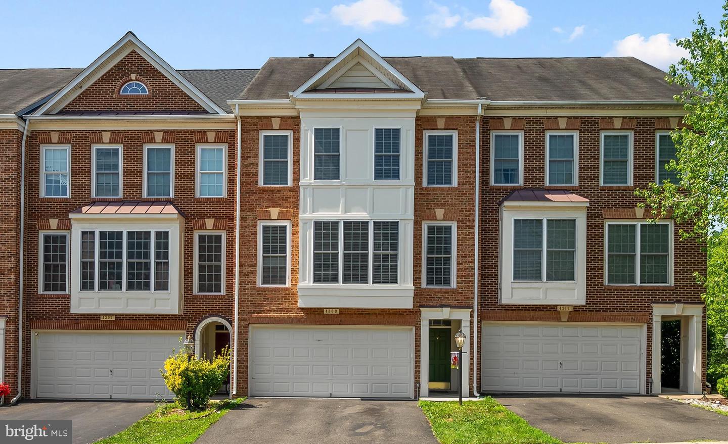 4309 Stone Mountain Ct — photo