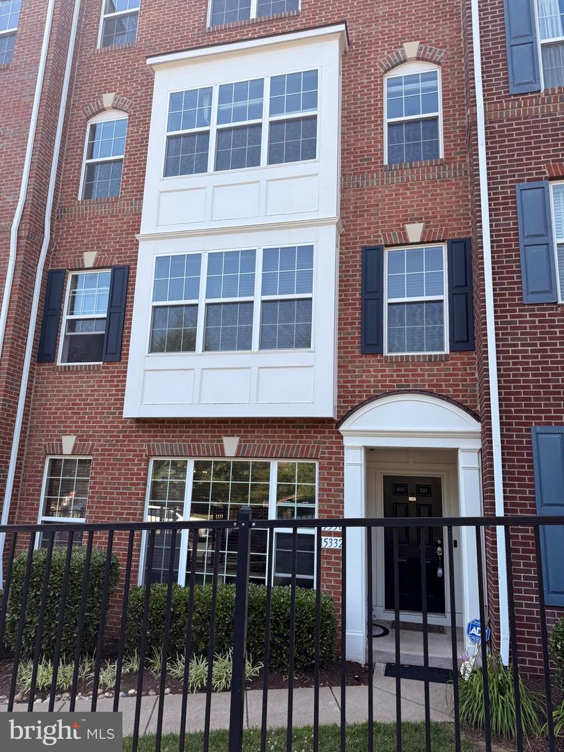 15332 Kensington Park Dr — photo