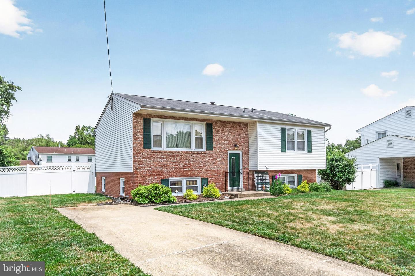 4130 Bassett Ct — photo
