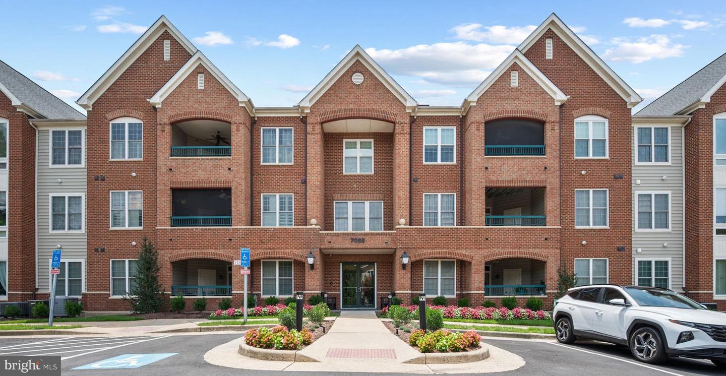 7065 Heritage Hunt Dr #108 — photo