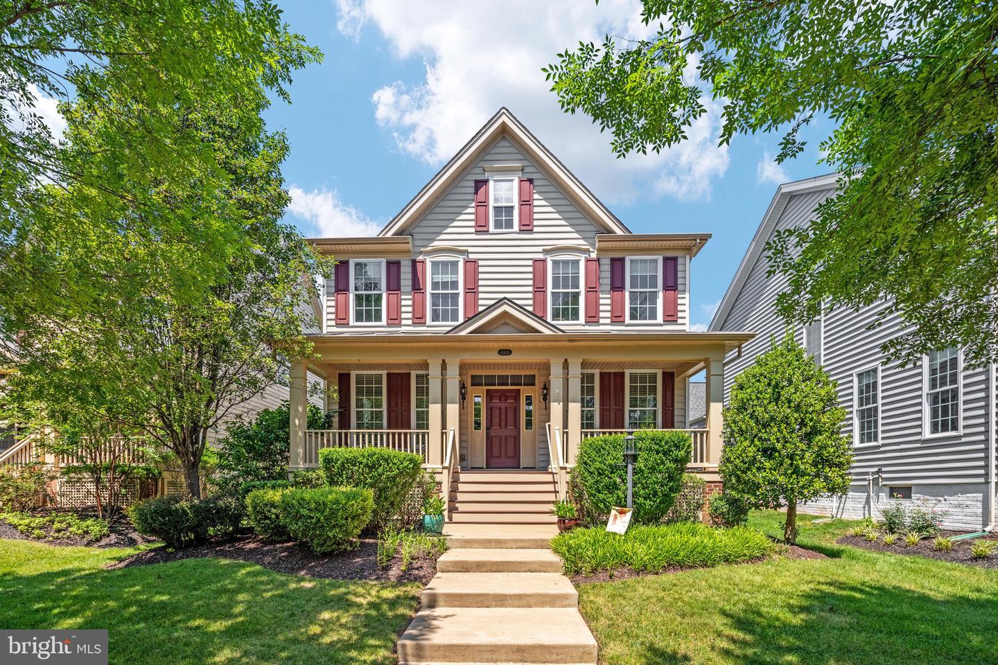 15610 Admiral Baker Cir — photo