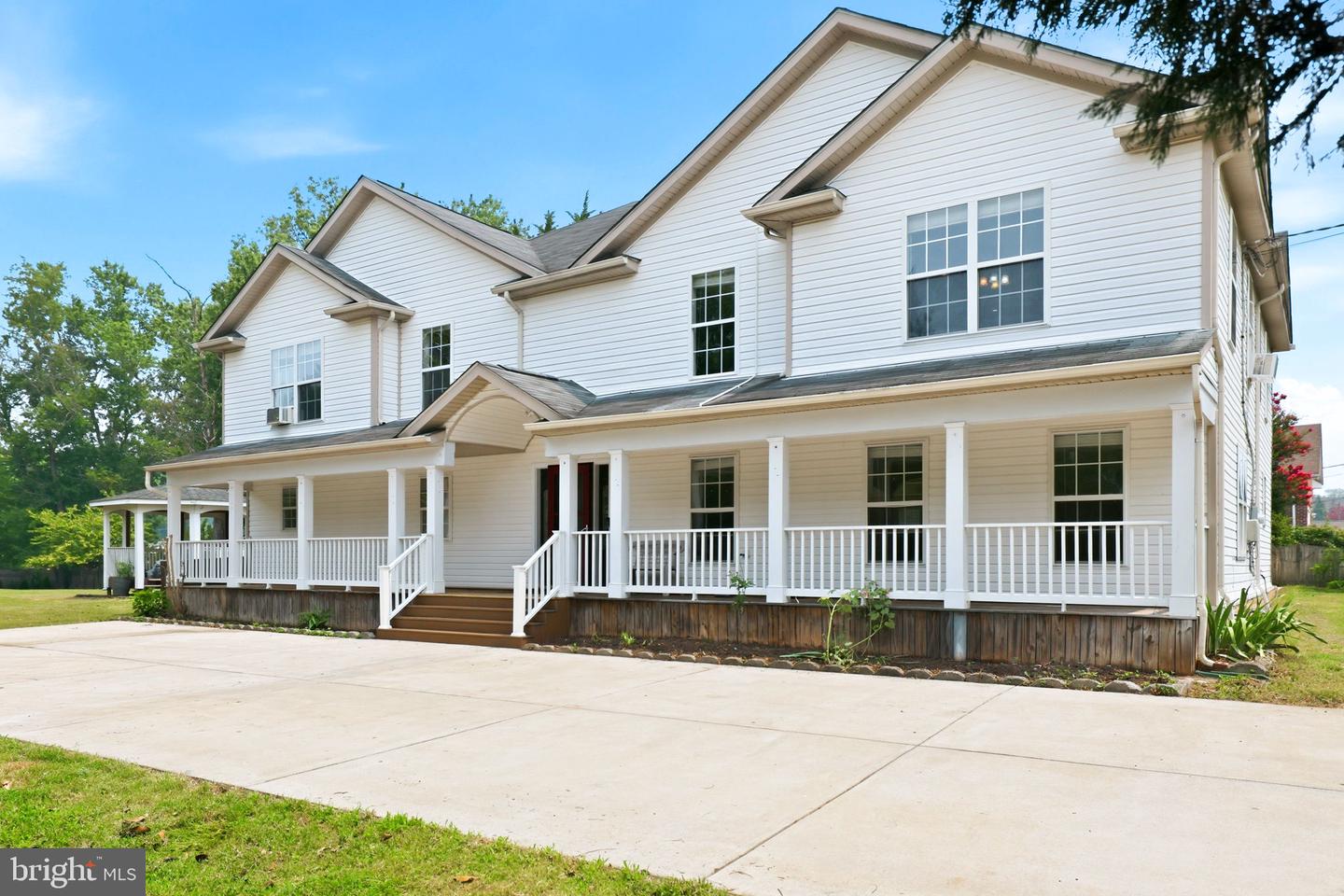8916 Rugby Road, Manassas Park, VA 20111 — photo 2