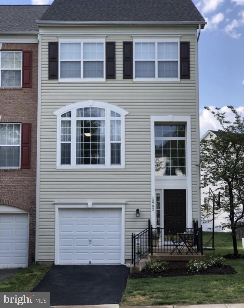 12792 Playfair Ln — photo
