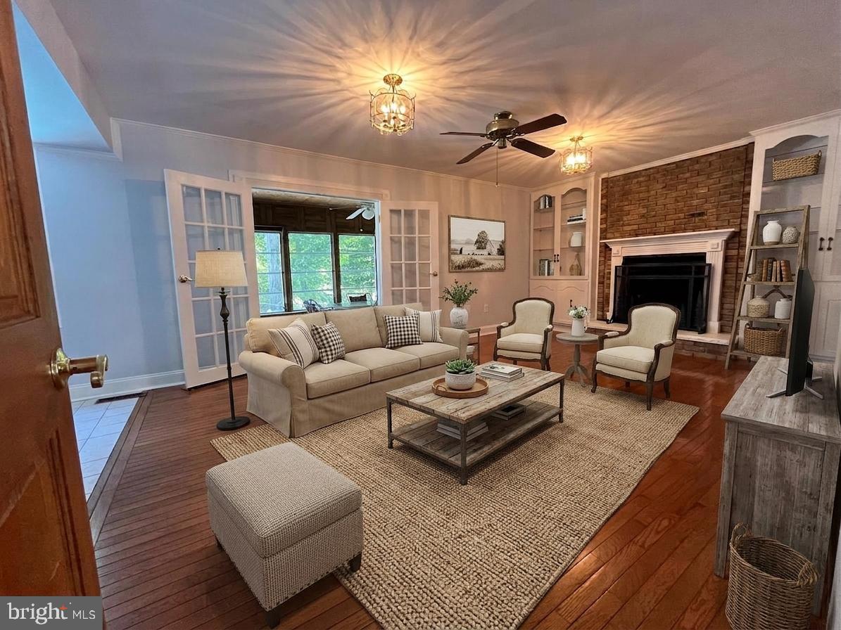 3203 Riverview Drive, Triangle, VA 22172 — photo 2