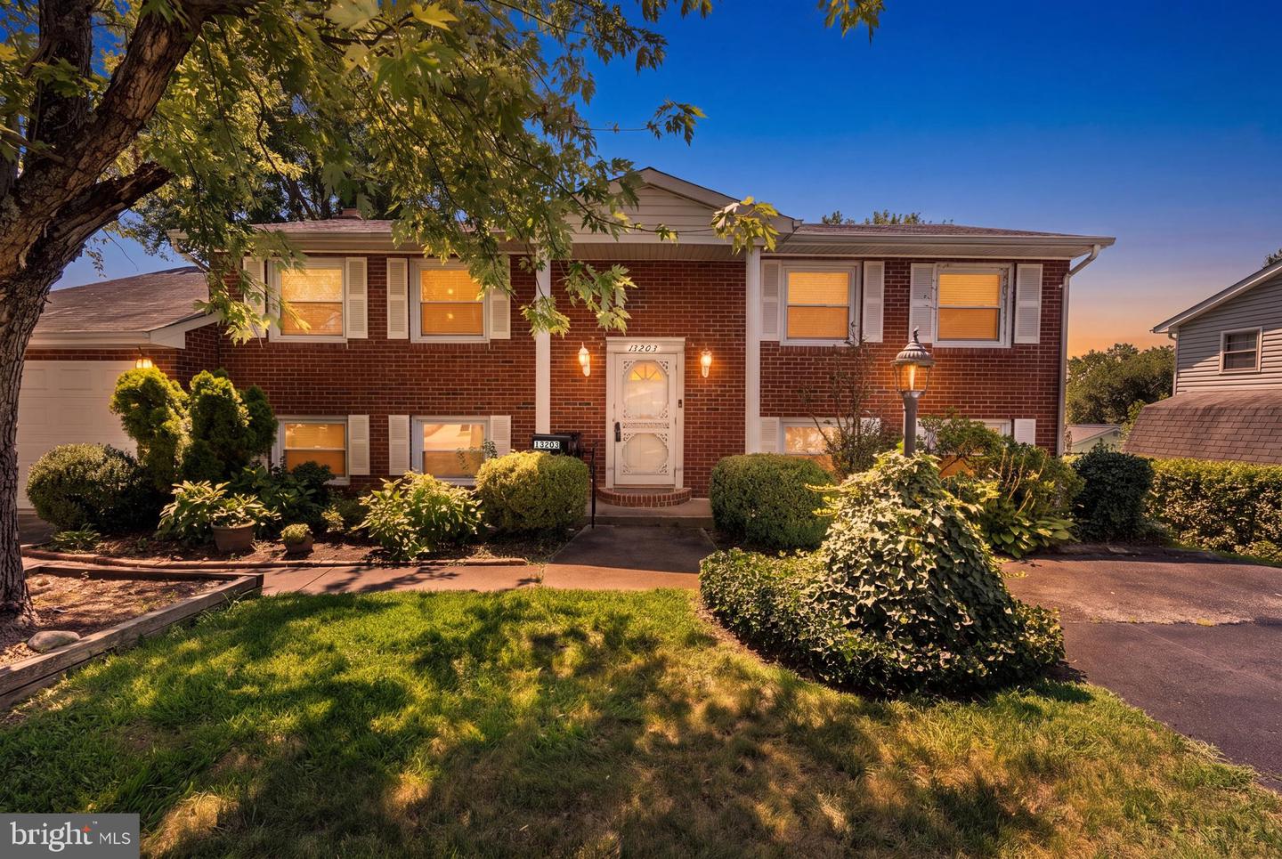 13203 Hillendale Dr — photo