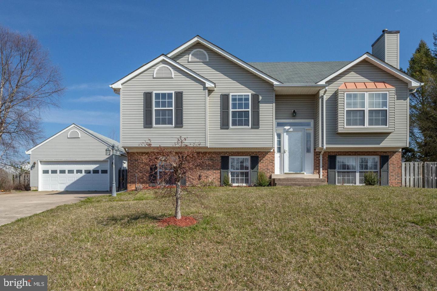 14319 Raddock Ct — photo