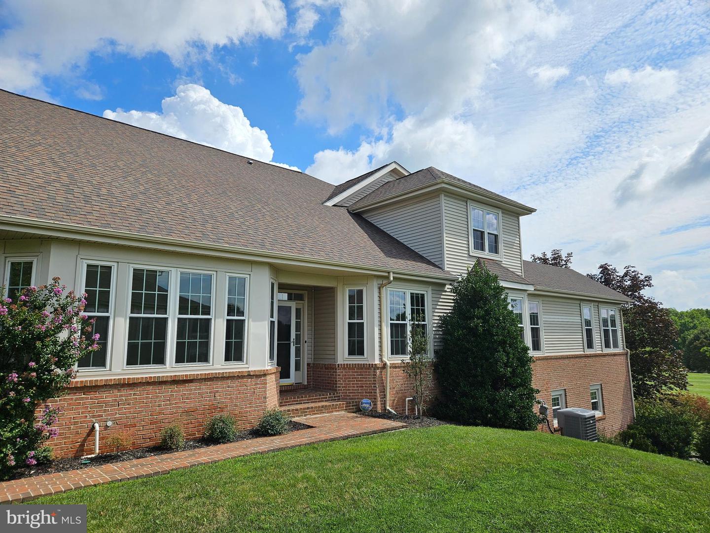 13919 Chelmsford Dr — photo