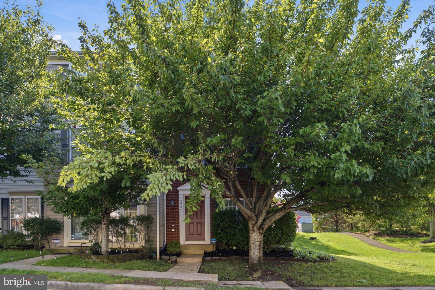 9837 Maitland Loop — photo