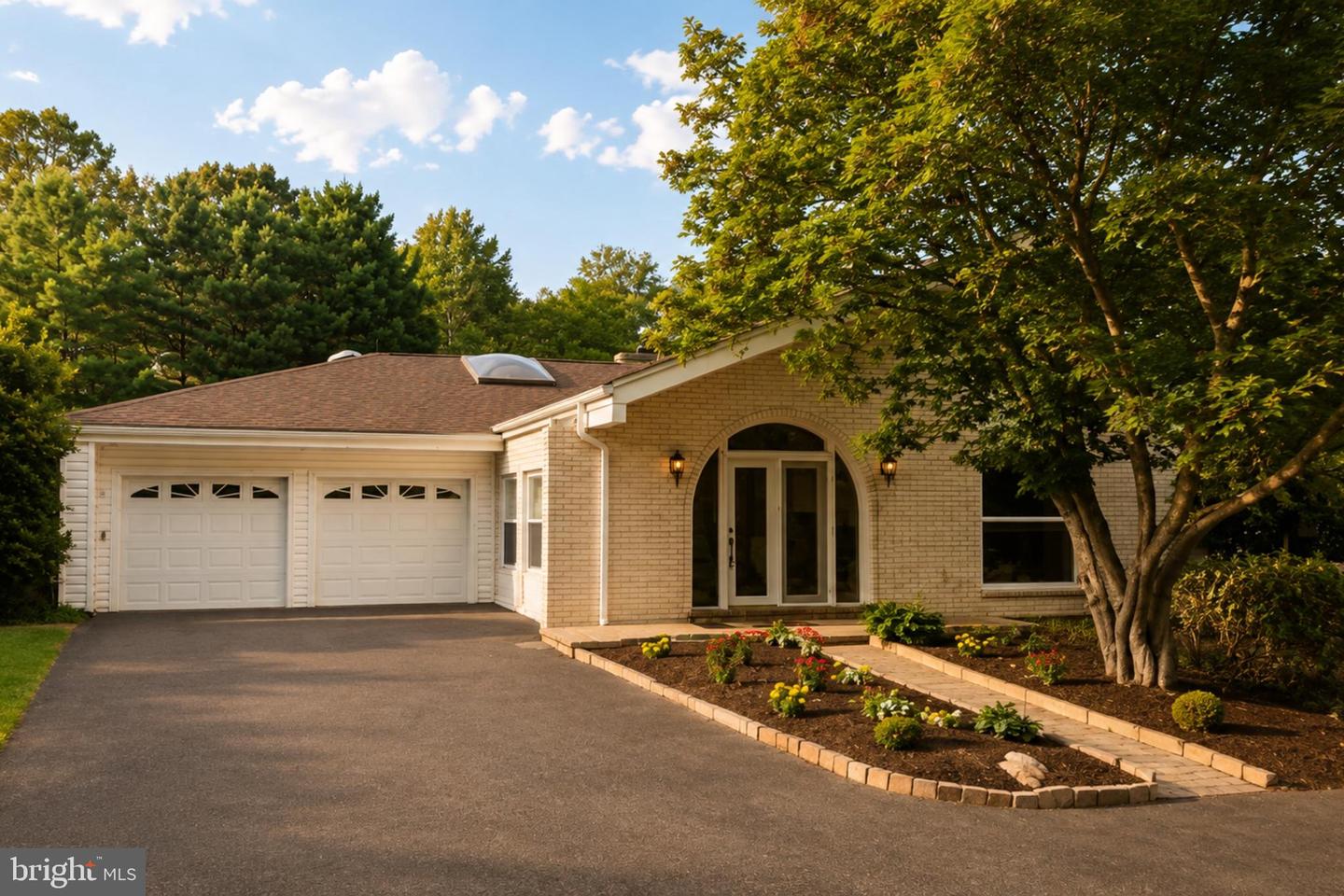 10108 Baileysburg Ln — photo