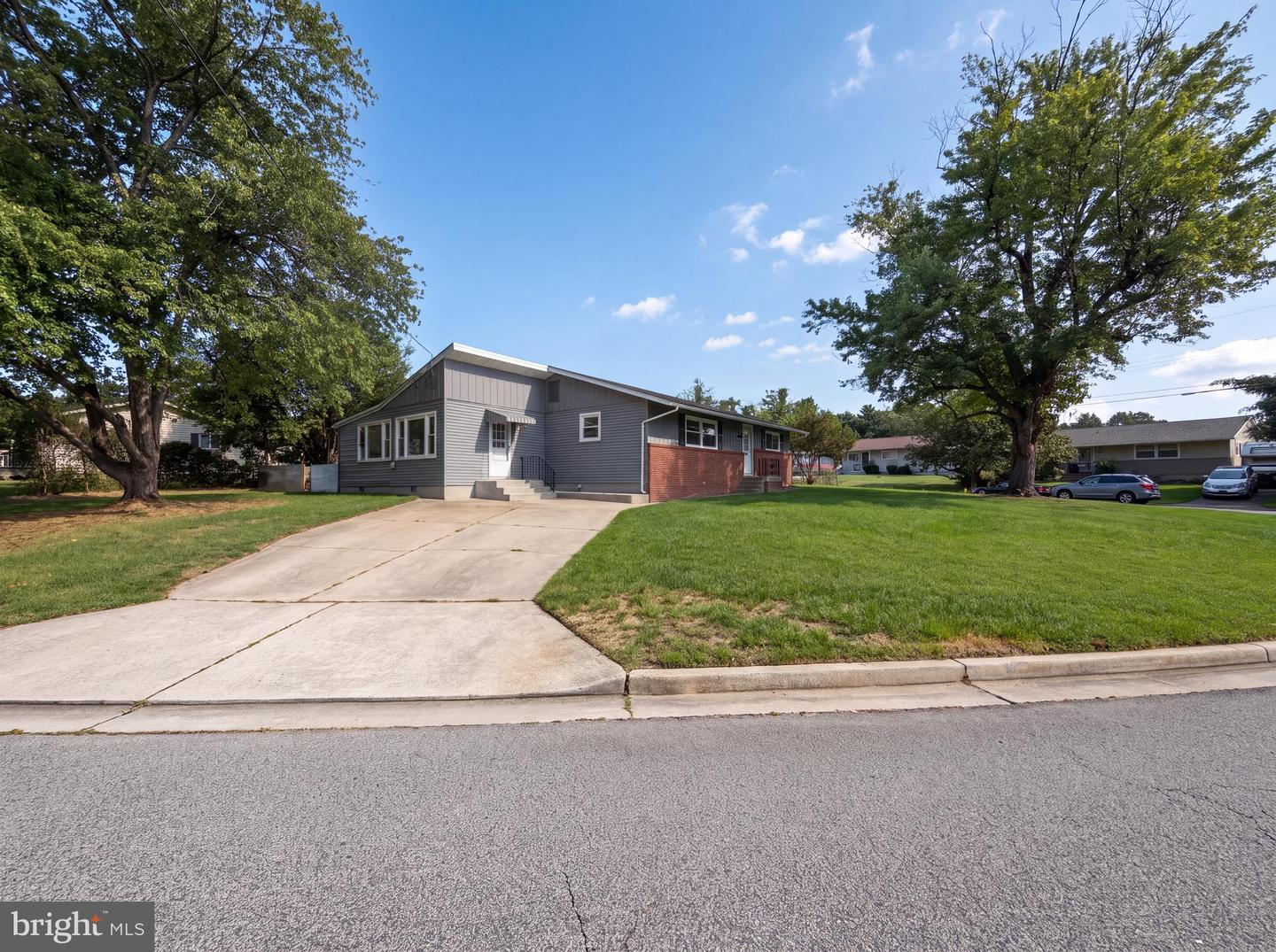 13512 Fitzhugh Ln — photo