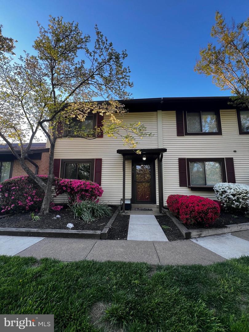 2533 Fox Ridge Ct — photo
