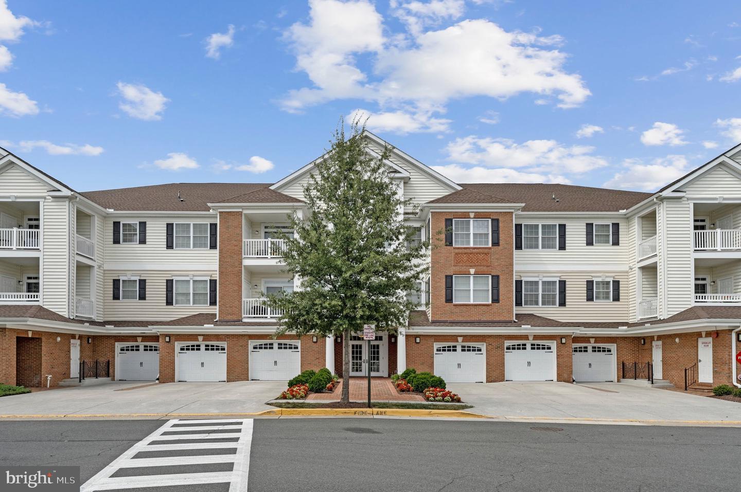 15140 Heather Mill Ln #404 — photo