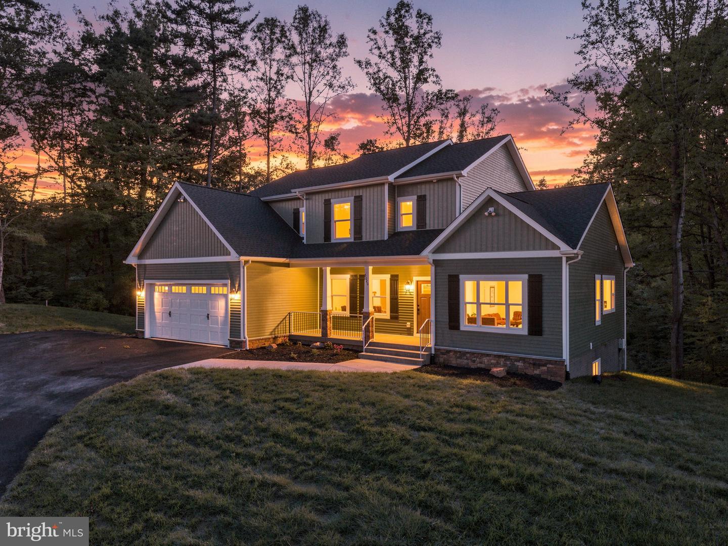 8020 Pinnacle Ridge Dr — photo