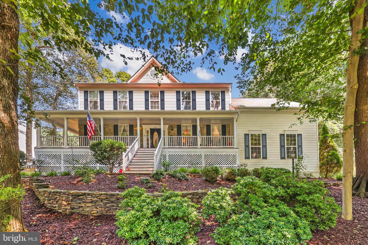 6290 Happy Creek Rd — photo