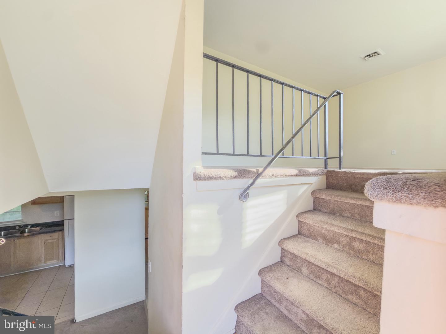 4509 Hamilton Dr — photo