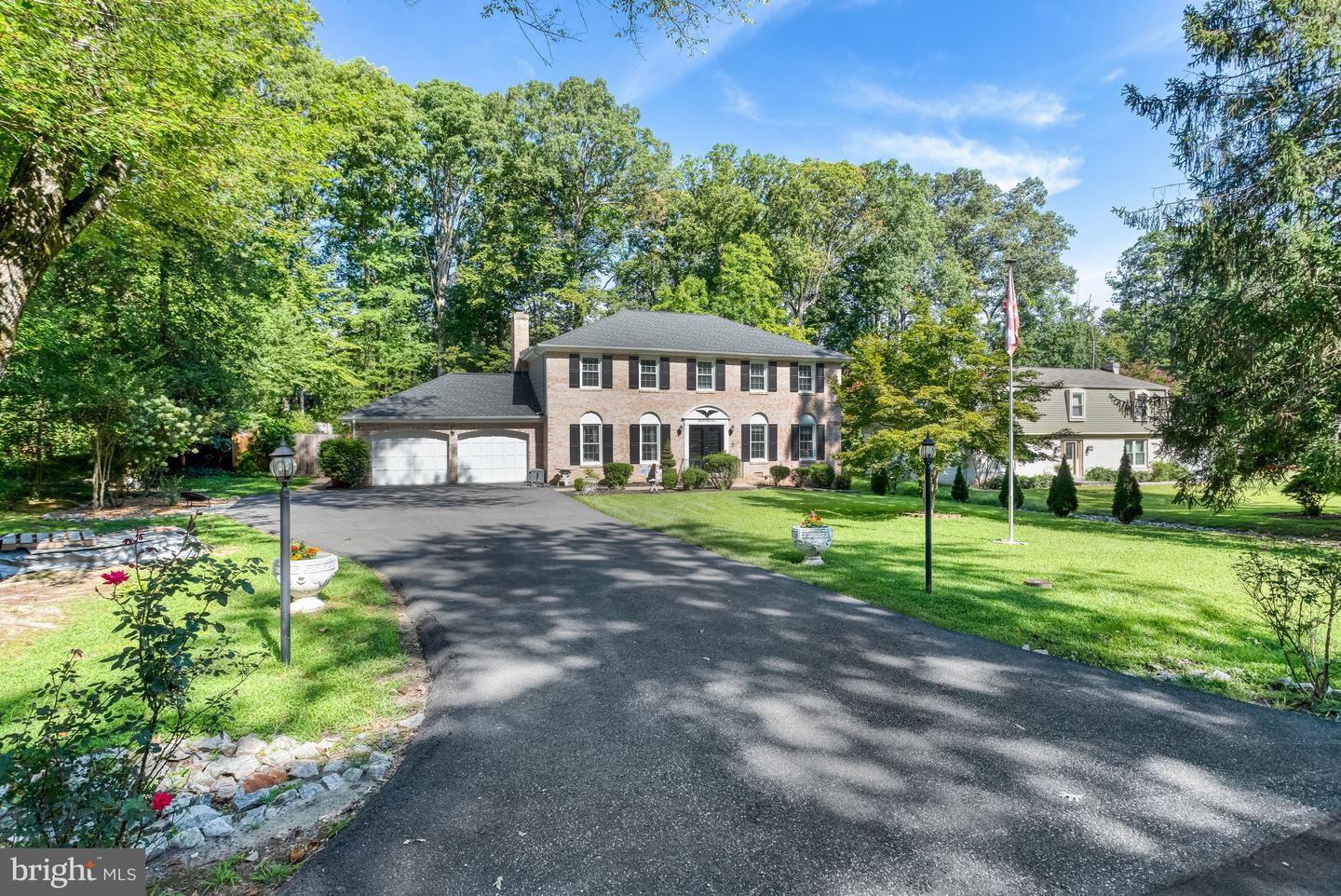 3237 Riverview Dr — photo