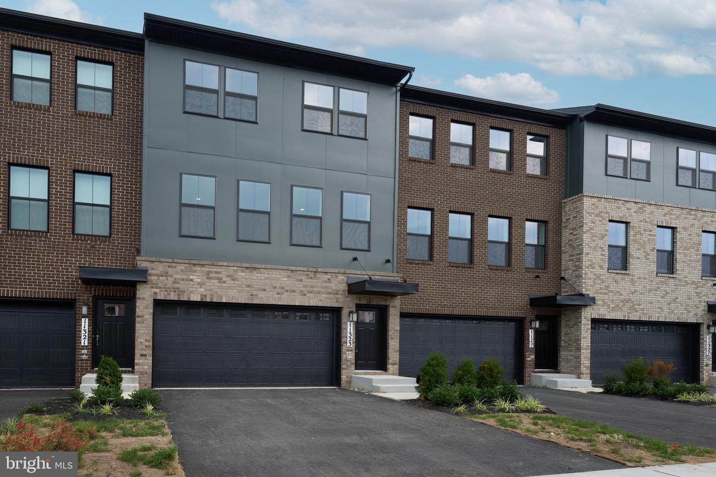 11323 Hypatia Loop — photo