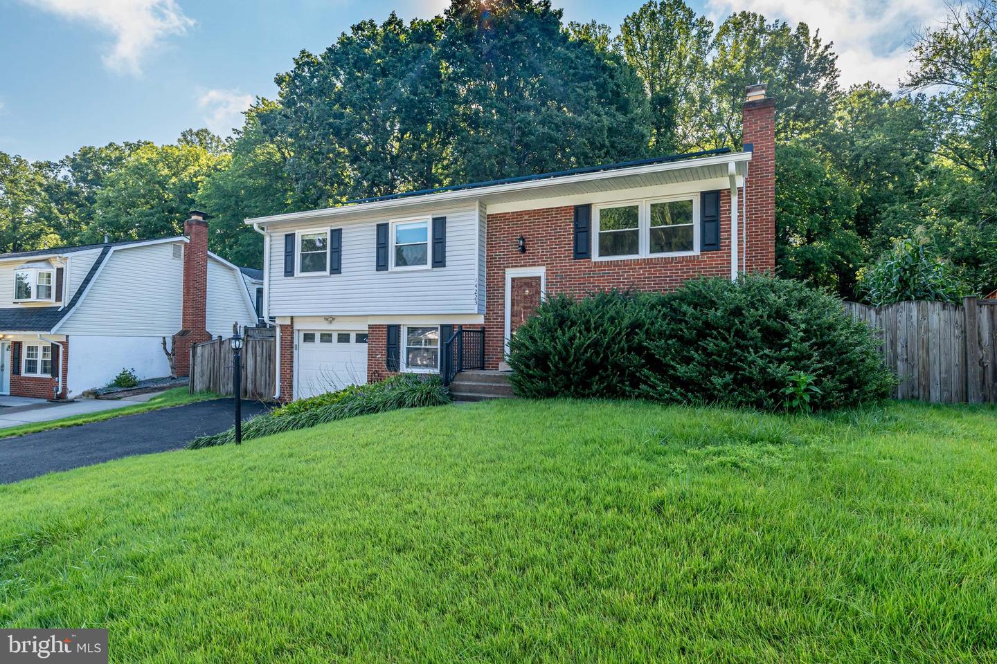 14223 Lindendale Rd — photo
