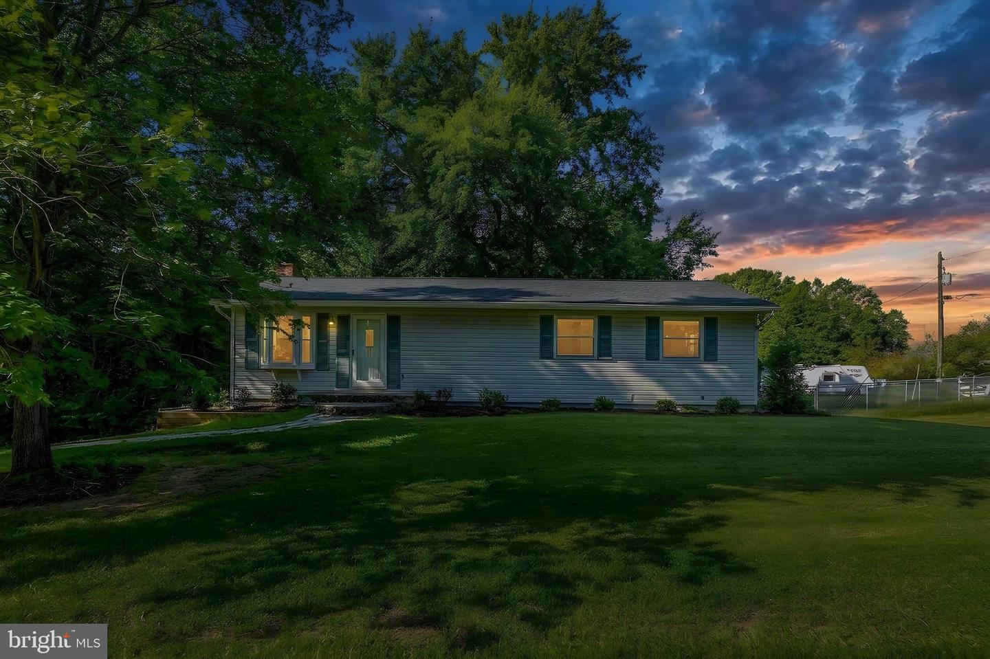 8773 Bradley Forge Dr — photo