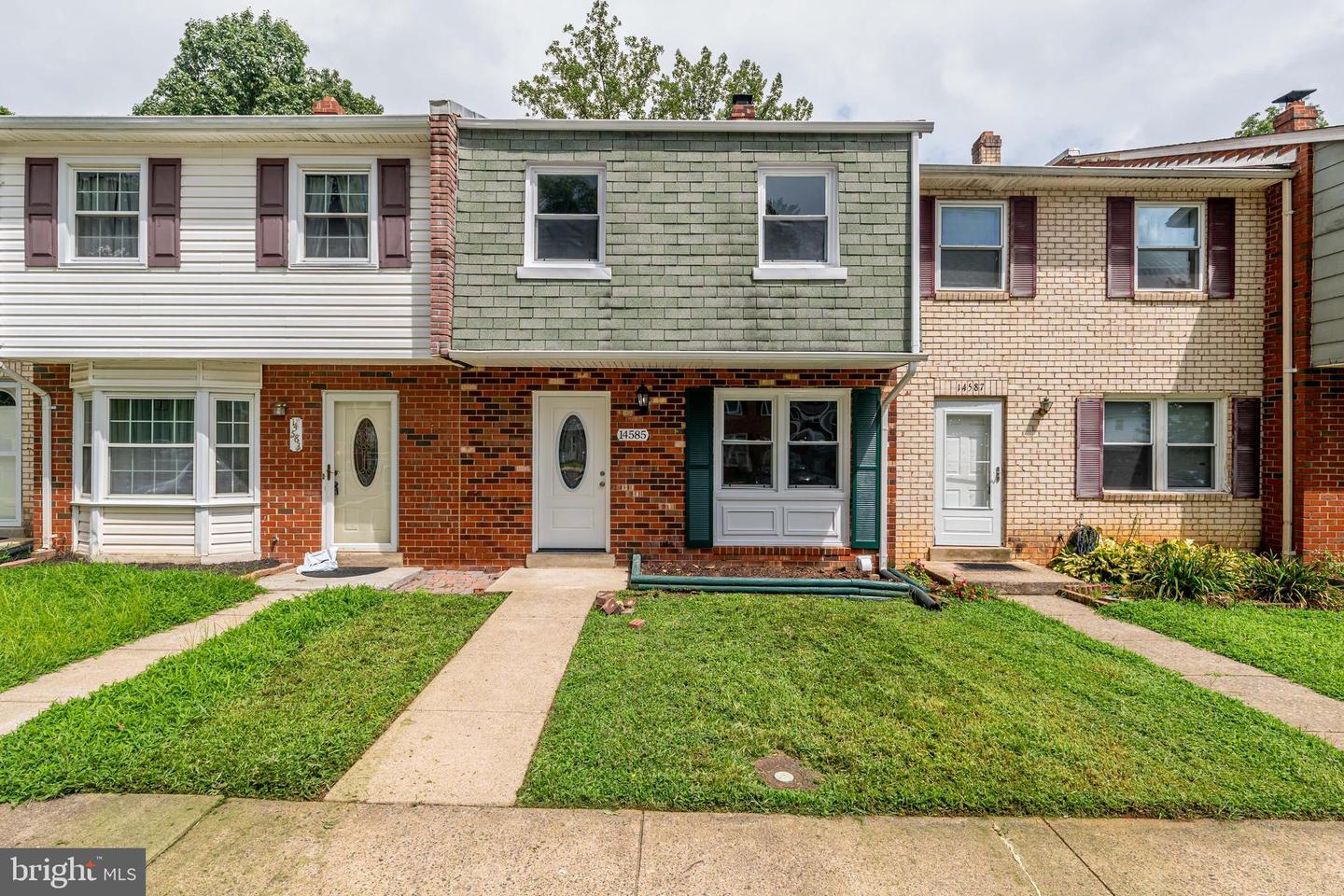 14585 Earlham Ct — photo