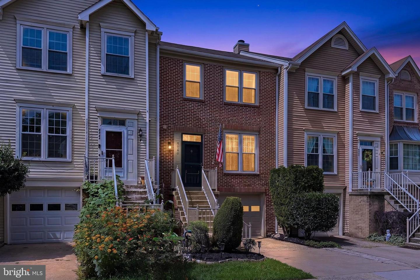 7749 Black Horse Ct — photo