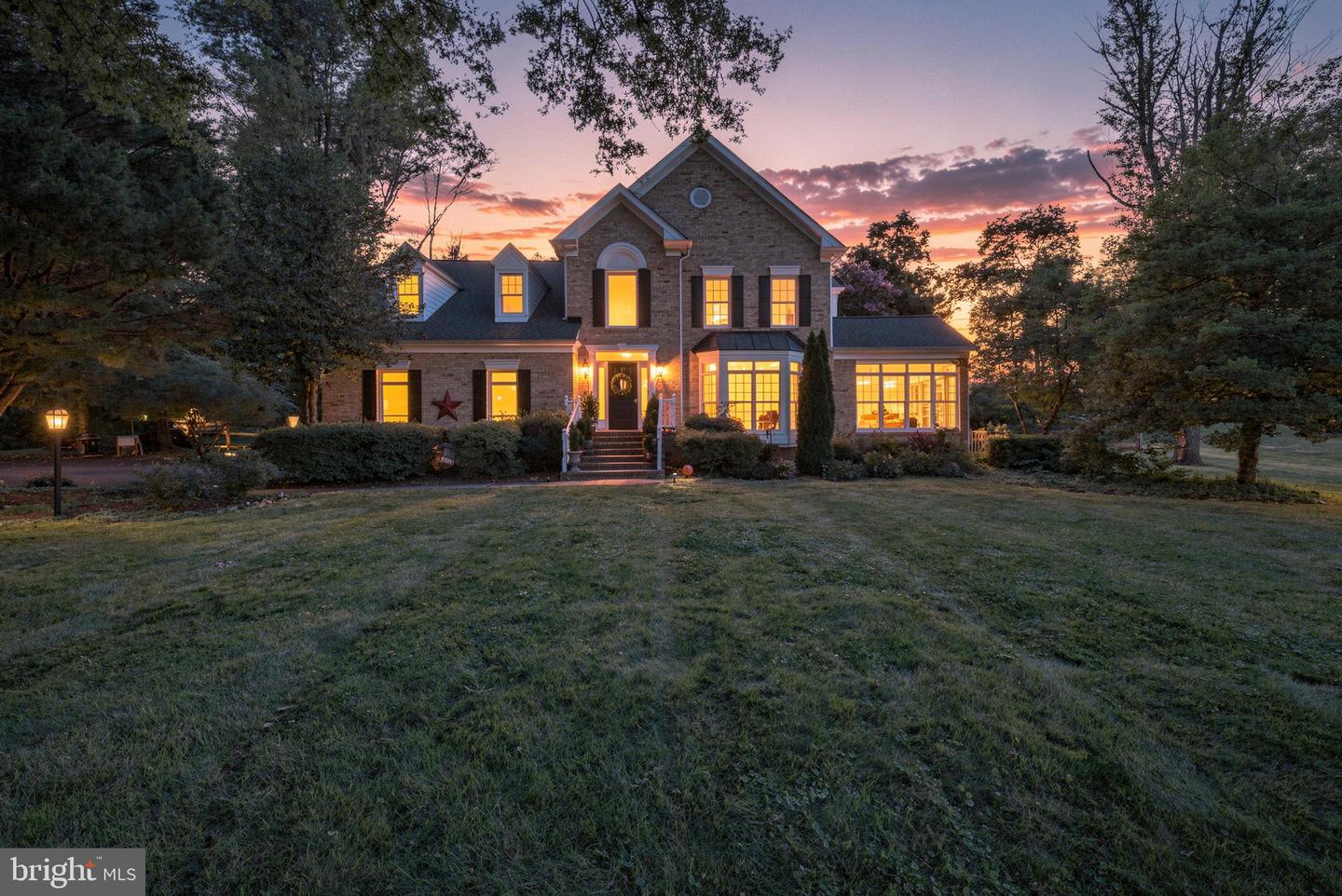 4280 Lawnvale Dr — photo