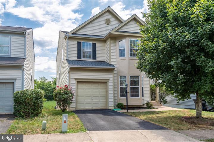 6805 Hollow Glen Ct — photo